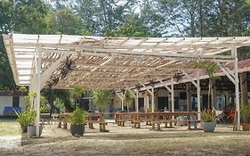 Ara Dinawan Island Resort